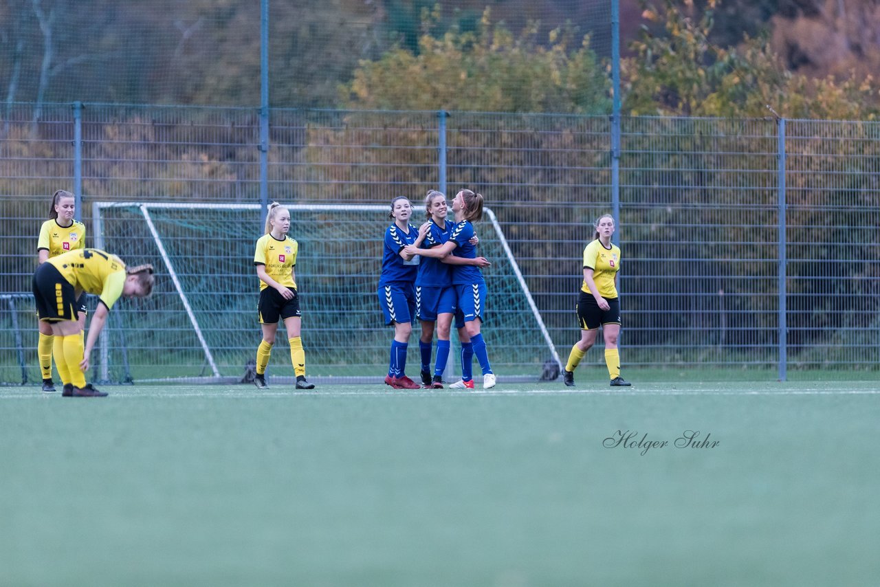 Bild 345 - F SSC Hagen Ahrensburg - SV Frisia 03 Risum-Lindholm : Ergebnis: 2:0